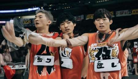 2025年9月27日主流证券网站头版内容精华摘要 我正琢磨着,突然看到《第一财经》的头版,